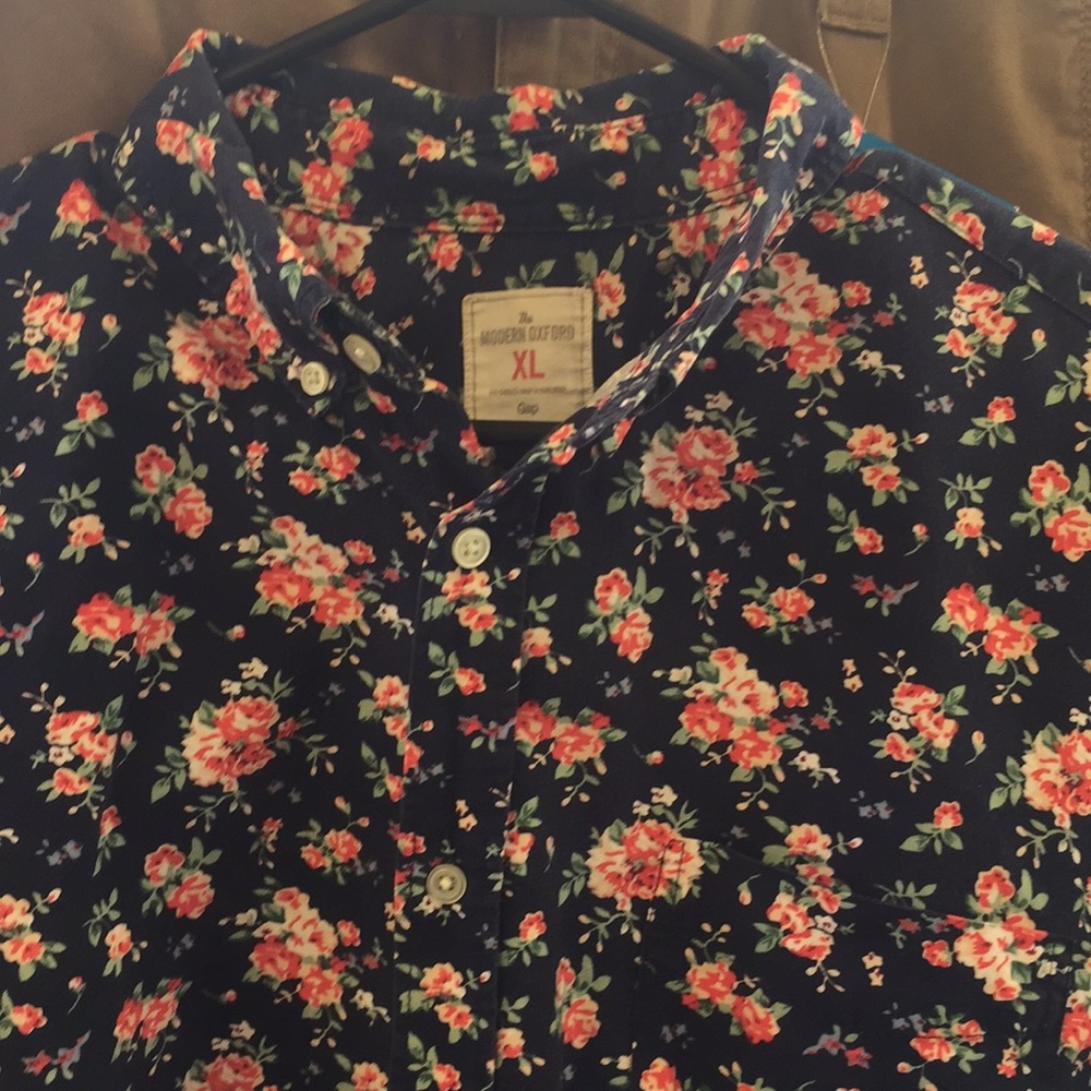 Mens XL GAP LS Shirt button-down.